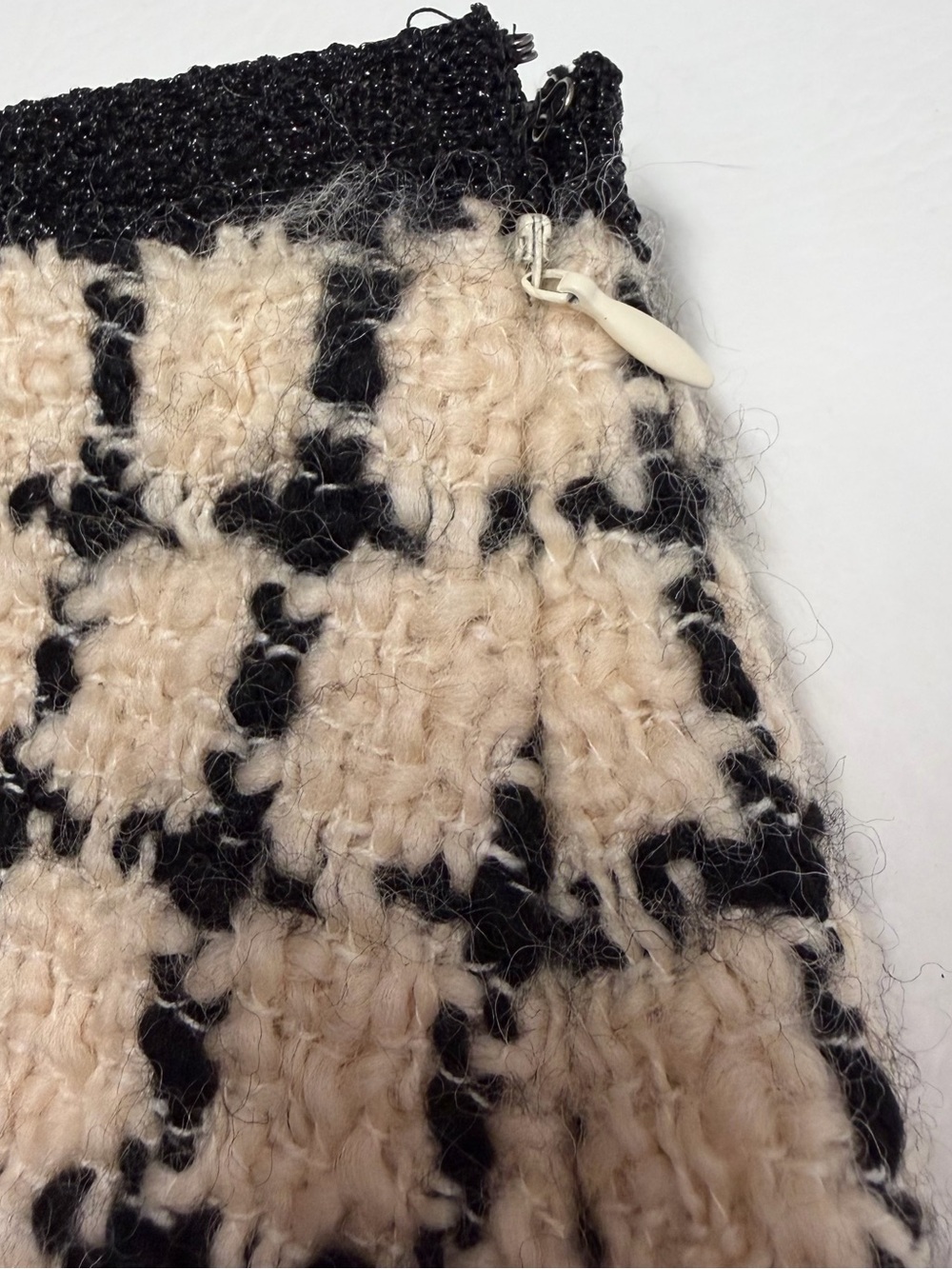 Miu Miu Black and Cream Bouclé Check Mini Skirt size 36 - Picture 9 of 10